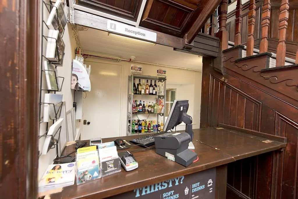Yha Coverack-1