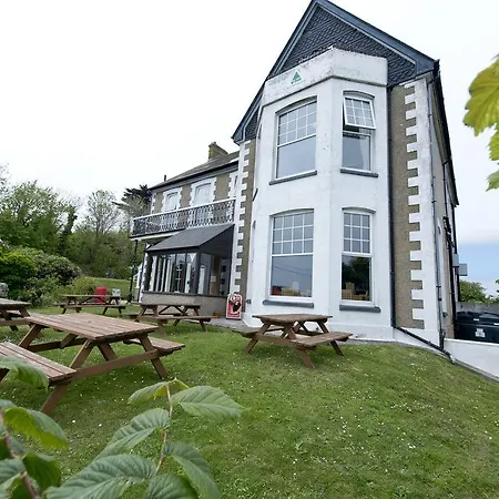 Yha Coverack-2